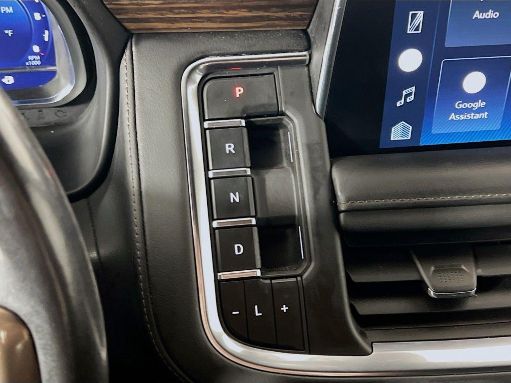 used 2022 Chevrolet Suburban car, priced at $43,000