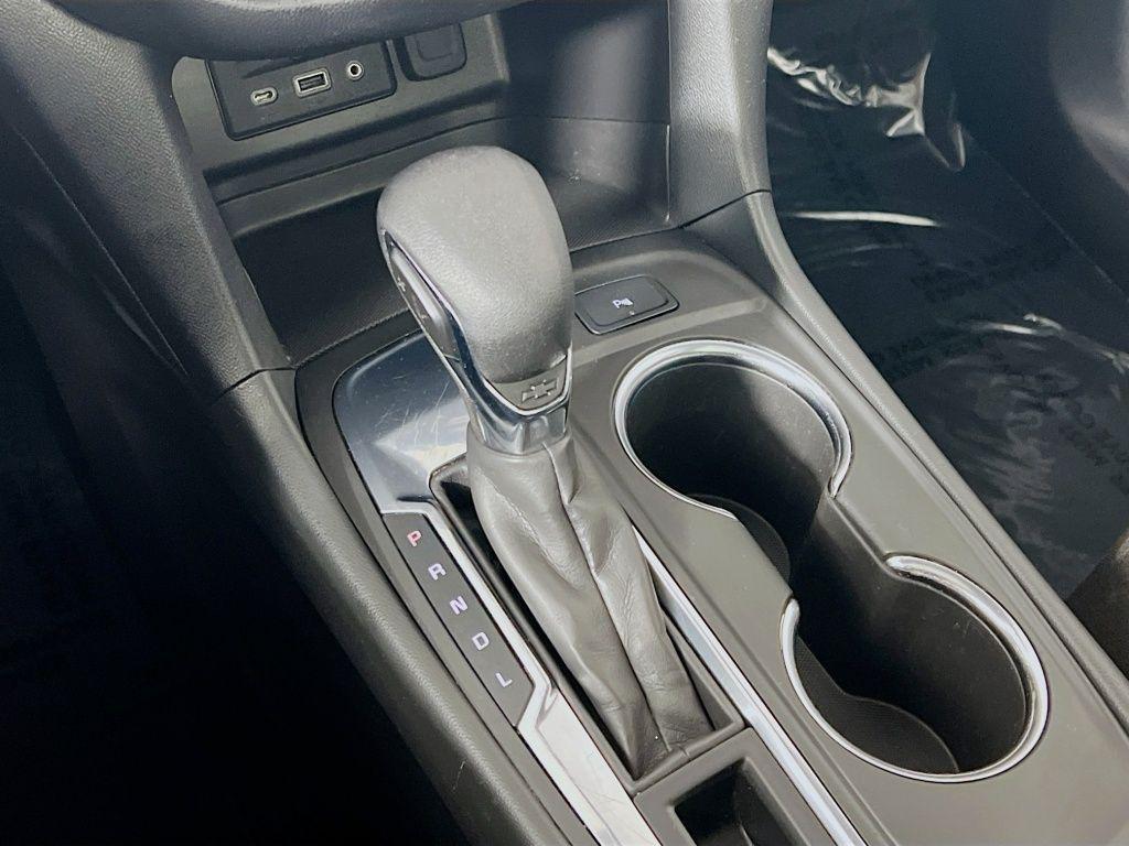 used 2022 Chevrolet Equinox car, priced at $17,794