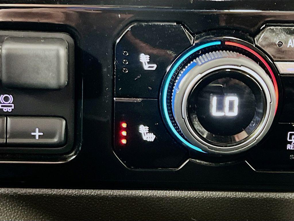 used 2022 Chevrolet Silverado 1500 car, priced at $41,770