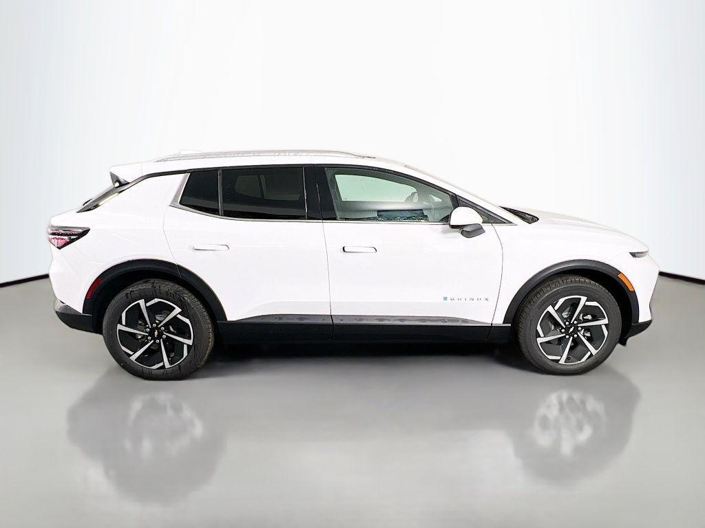 new 2026 Chevrolet Equinox EV car, priced at $39,224