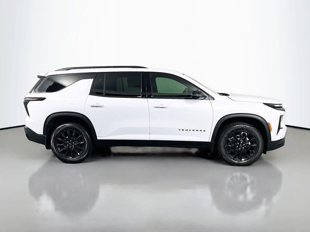 new 2026 Chevrolet Traverse car, priced at $47,611