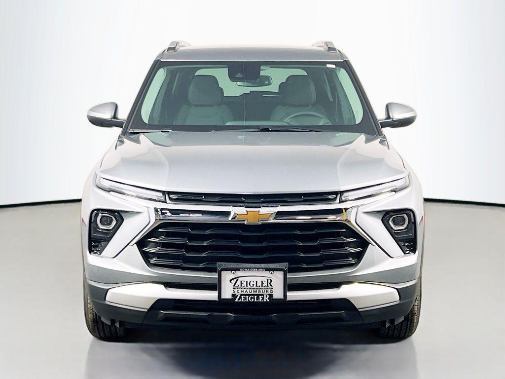 new 2025 Chevrolet TrailBlazer car, priced at $25,880