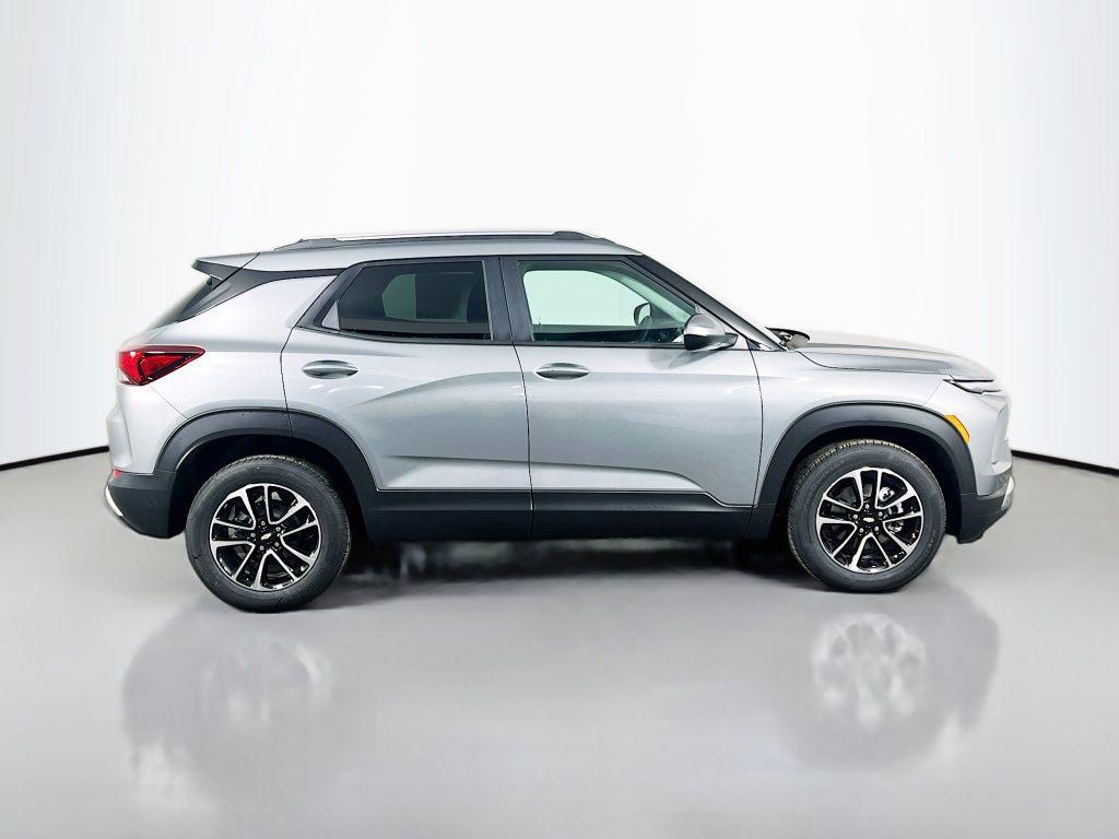 new 2025 Chevrolet TrailBlazer car, priced at $25,880