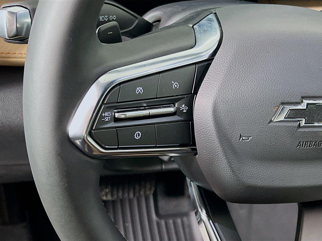 new 2026 Chevrolet Equinox car, priced at $38,907