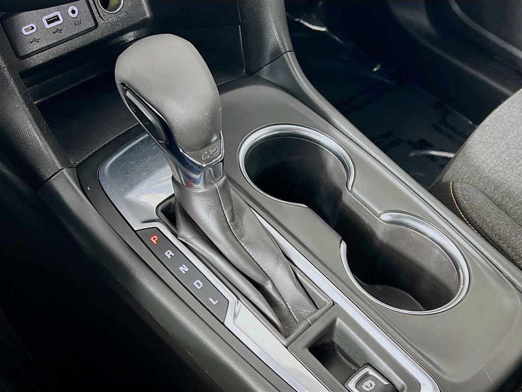 used 2022 Chevrolet Equinox car, priced at $16,880