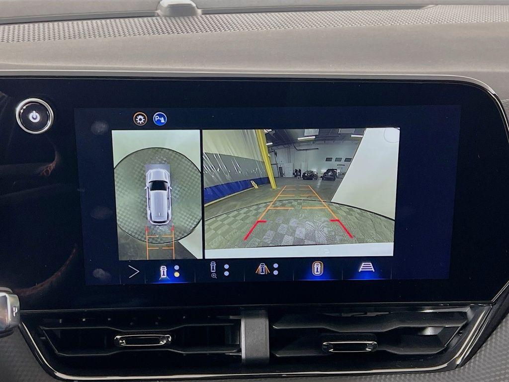 new 2026 Chevrolet Equinox car, priced at $35,599