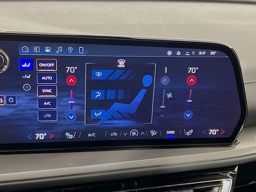 new 2026 Chevrolet Traverse car, priced at $44,025