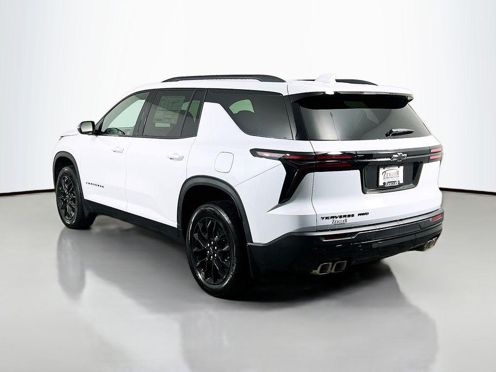 new 2026 Chevrolet Traverse car, priced at $44,025