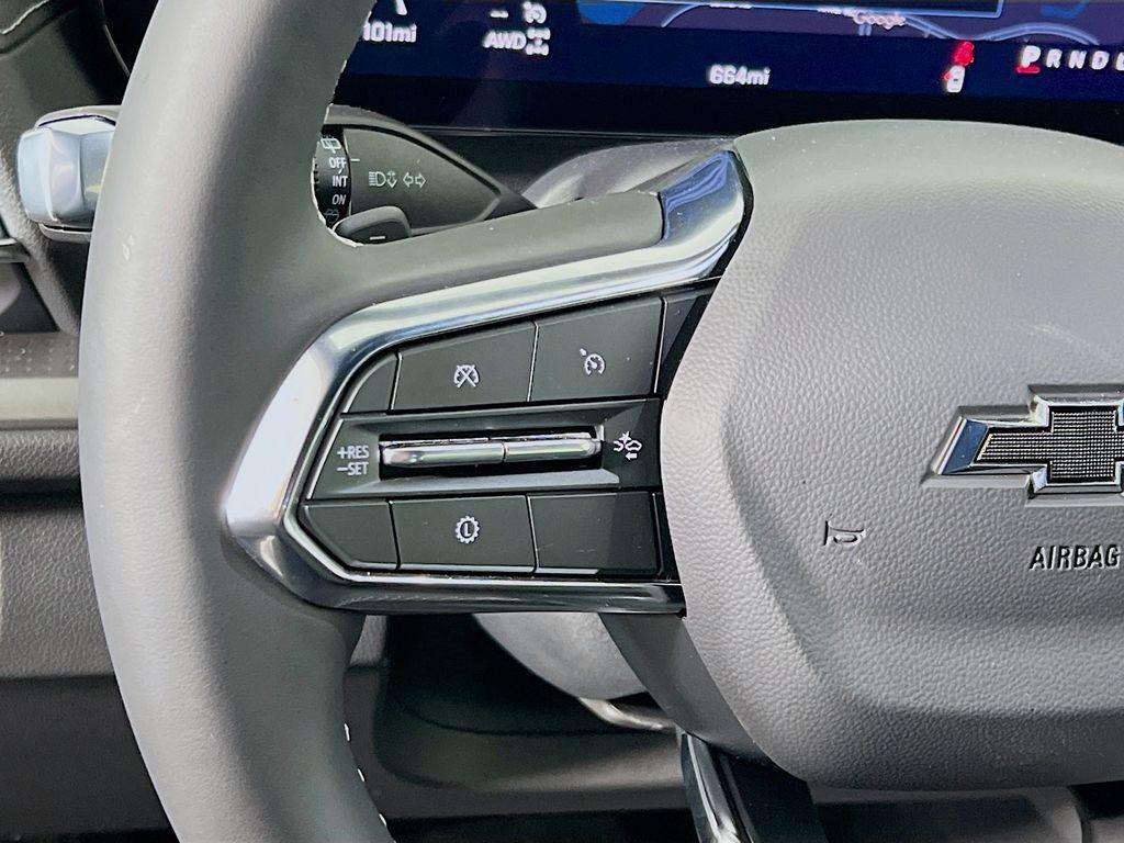 new 2026 Chevrolet Traverse car, priced at $44,025