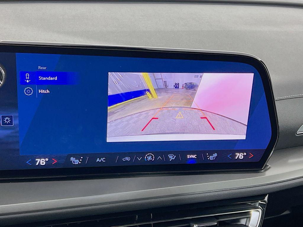 new 2026 Chevrolet Traverse car, priced at $44,025