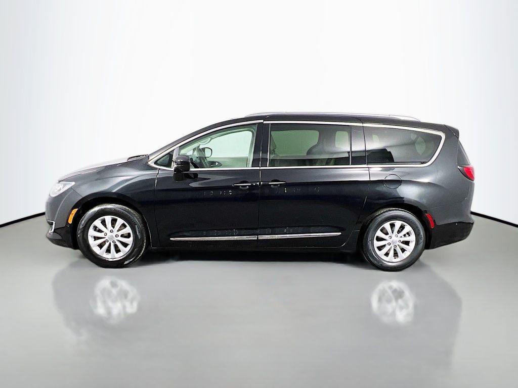 used 2019 Chrysler Pacifica car, priced at $17,650
