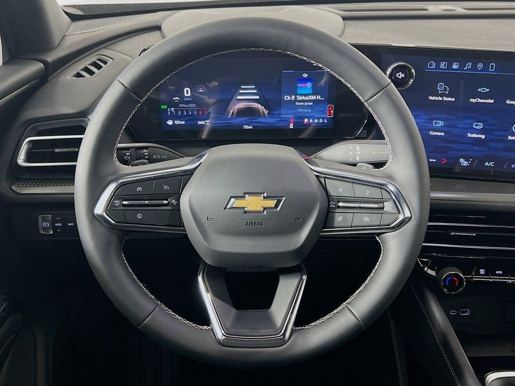 new 2026 Chevrolet Traverse car, priced at $47,716