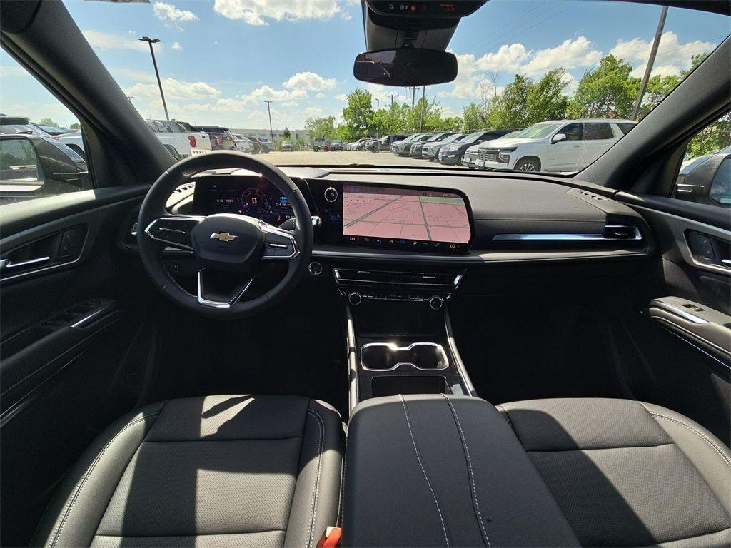 new 2025 Chevrolet Traverse car, priced at $39,861
