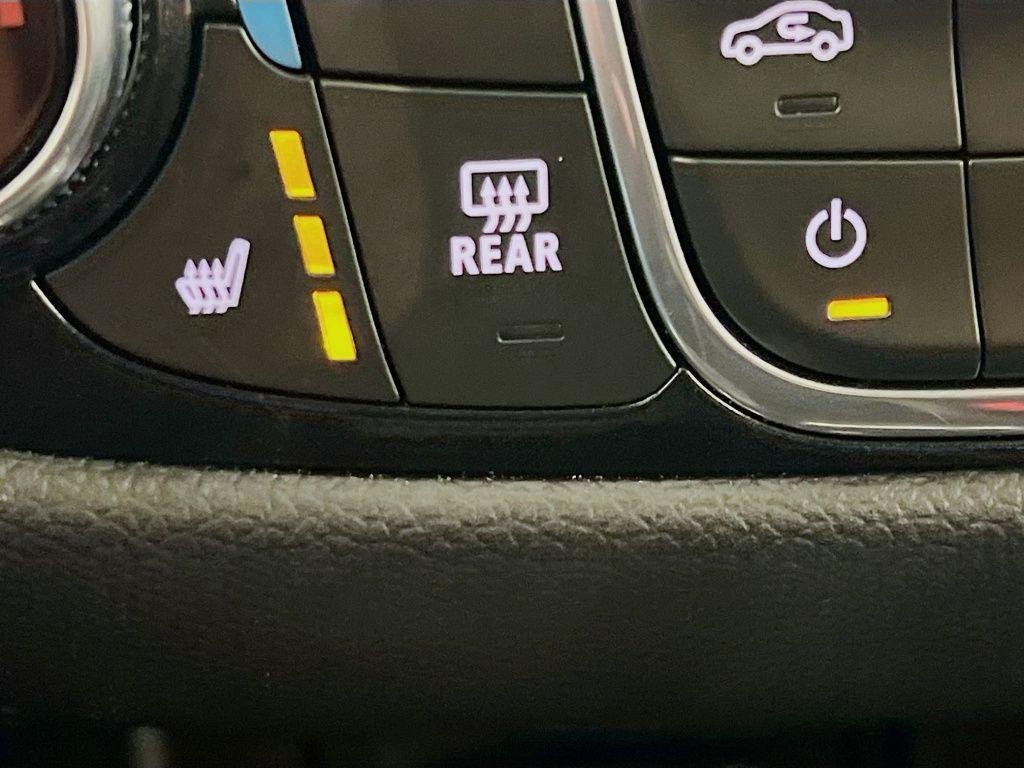 used 2022 Chevrolet Equinox car, priced at $24,549