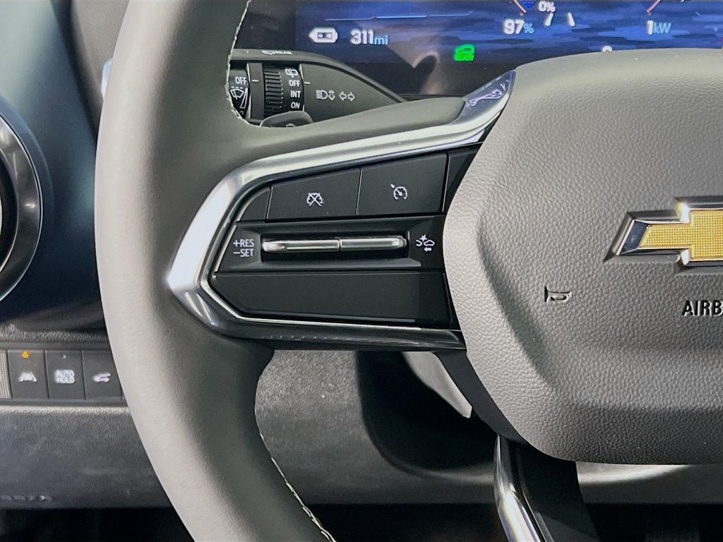 new 2025 Chevrolet Equinox EV car, priced at $43,485