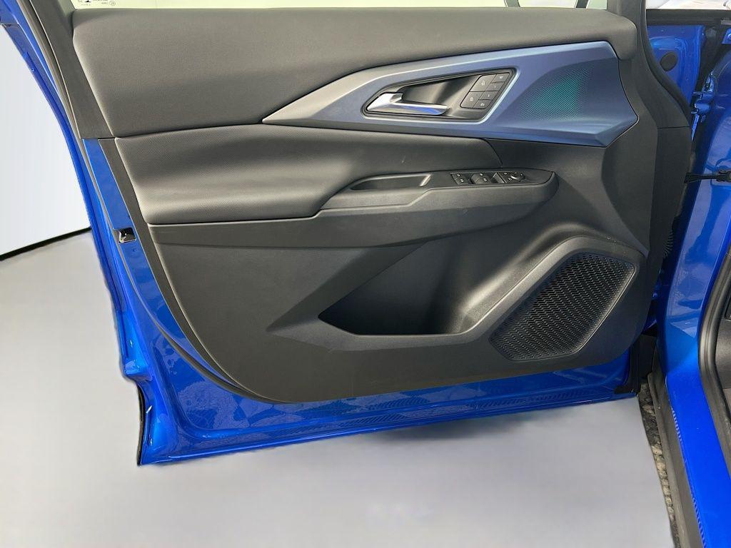 new 2025 Chevrolet Equinox EV car, priced at $43,485