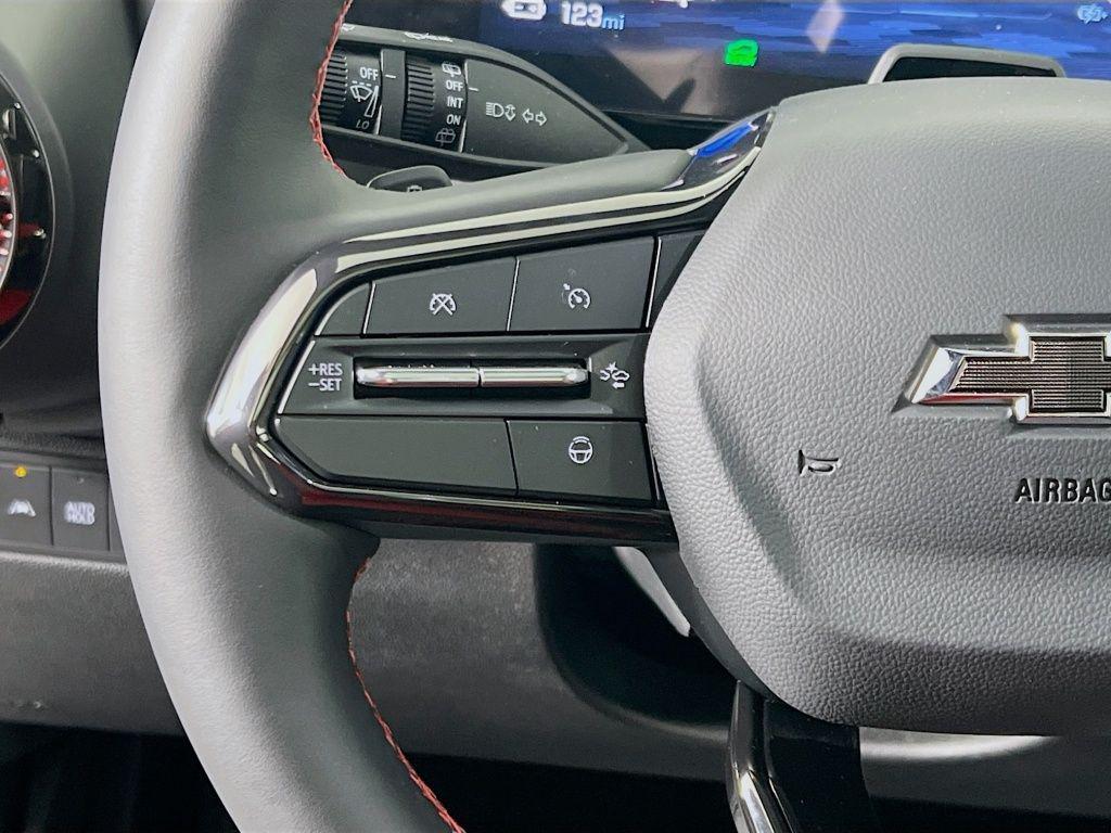 new 2025 Chevrolet Equinox EV car, priced at $47,035