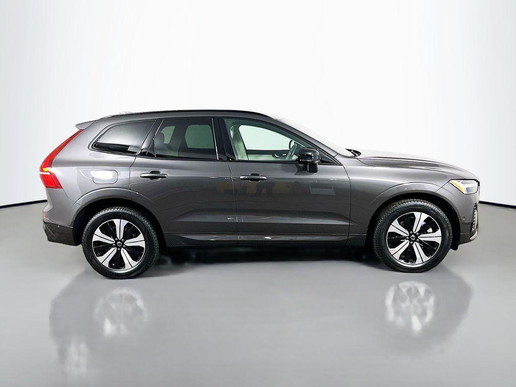 used 2023 Volvo XC60 Recharge Plug-In Hybrid car, priced at $34,500