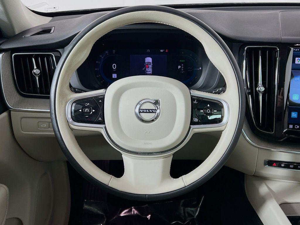 used 2023 Volvo XC60 Recharge Plug-In Hybrid car, priced at $35,000