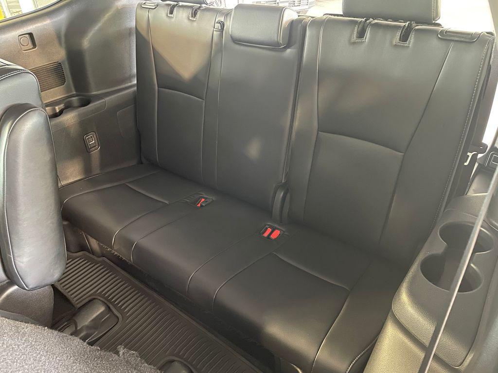 used 2024 Toyota Highlander Hybrid car, priced at $43,500