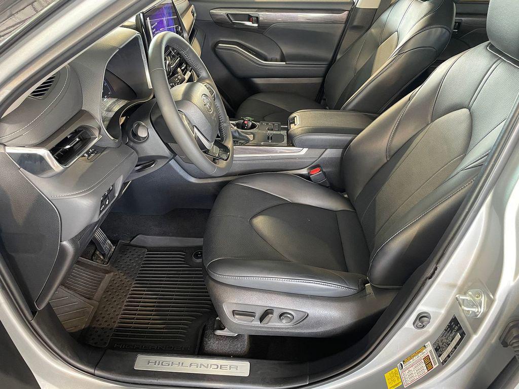 used 2024 Toyota Highlander Hybrid car, priced at $43,500
