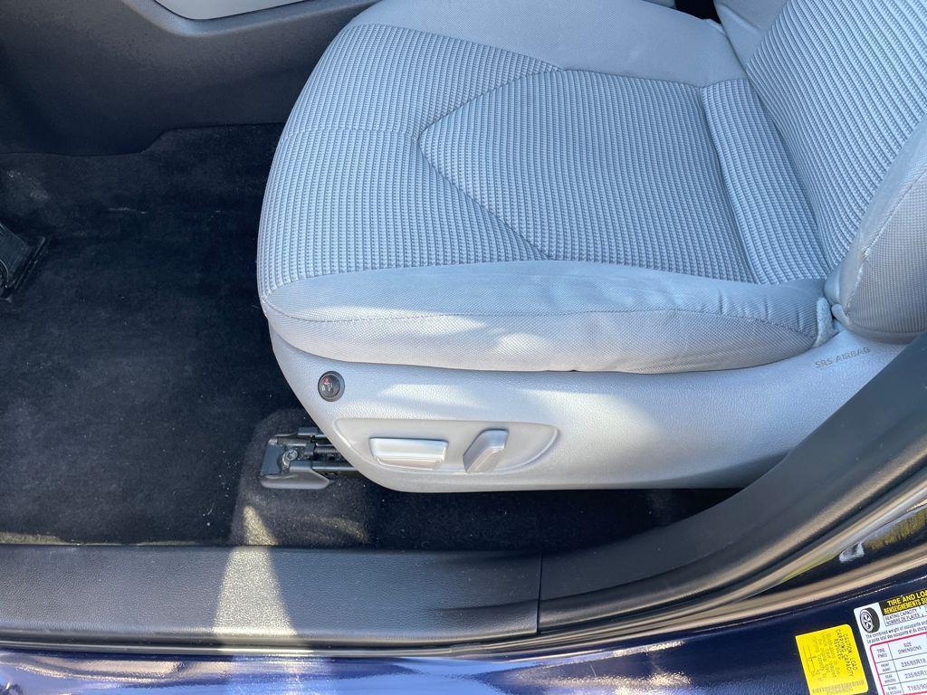 used 2023 Toyota Highlander car, priced at $36,900