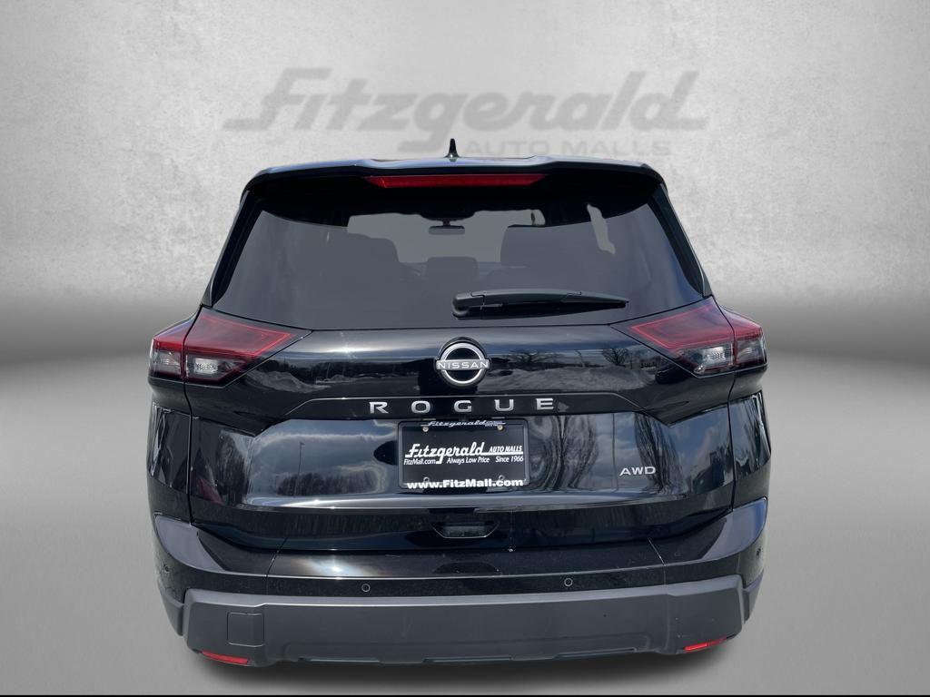 used 2025 Nissan Rogue car, priced at $22,600
