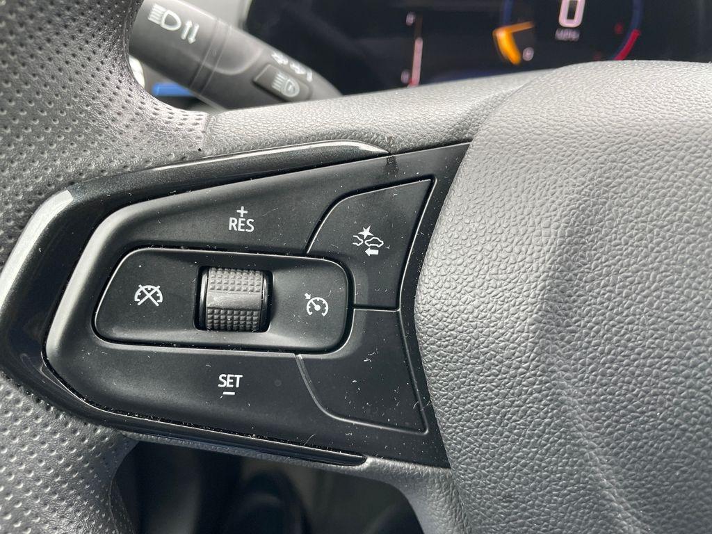 used 2025 Chevrolet Trax car, priced at $19,900