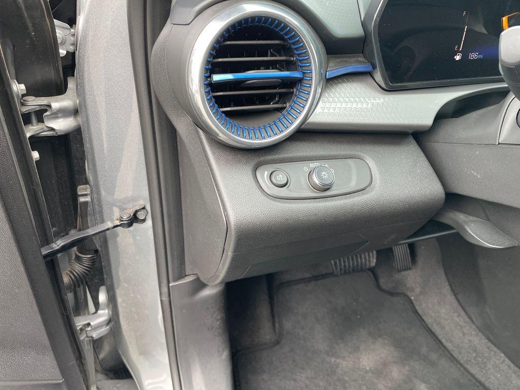 used 2025 Chevrolet Trax car, priced at $19,900