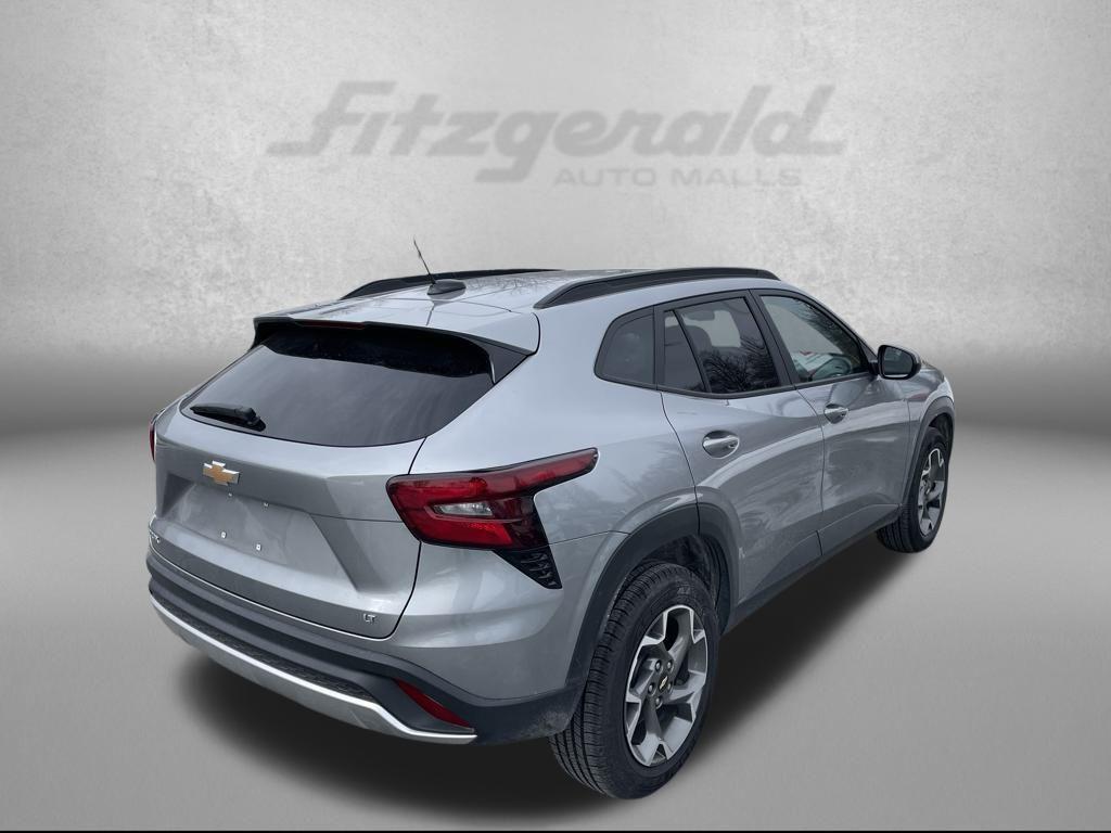 used 2025 Chevrolet Trax car