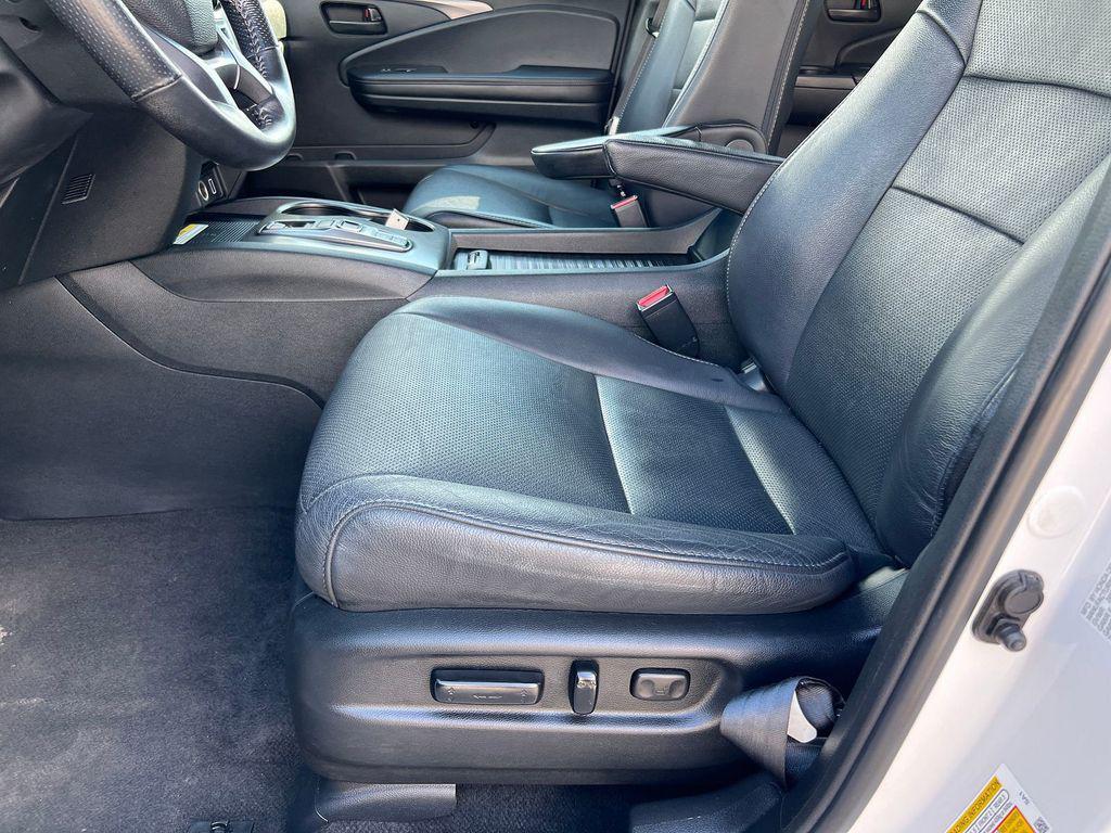 used 2023 Honda Passport car, priced at $29,400