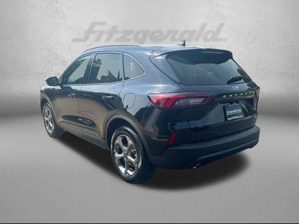 used 2025 Ford Escape car, priced at $25,100