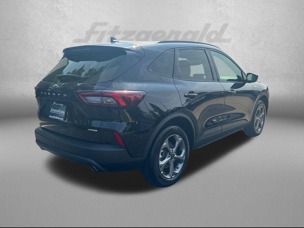 used 2025 Ford Escape car, priced at $25,100