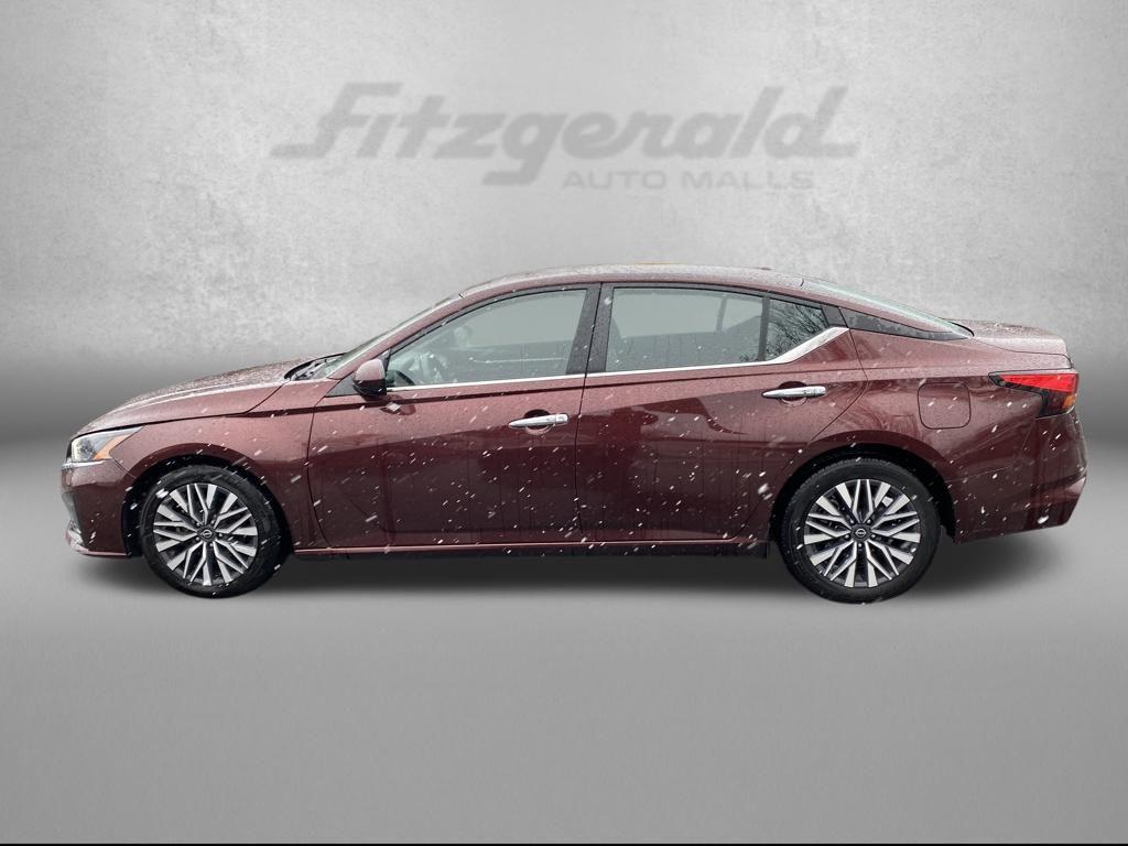 used 2023 Nissan Altima car, priced at $17,900