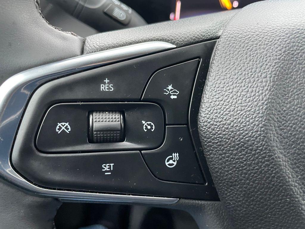 used 2025 Chevrolet TrailBlazer car, priced at $25,900