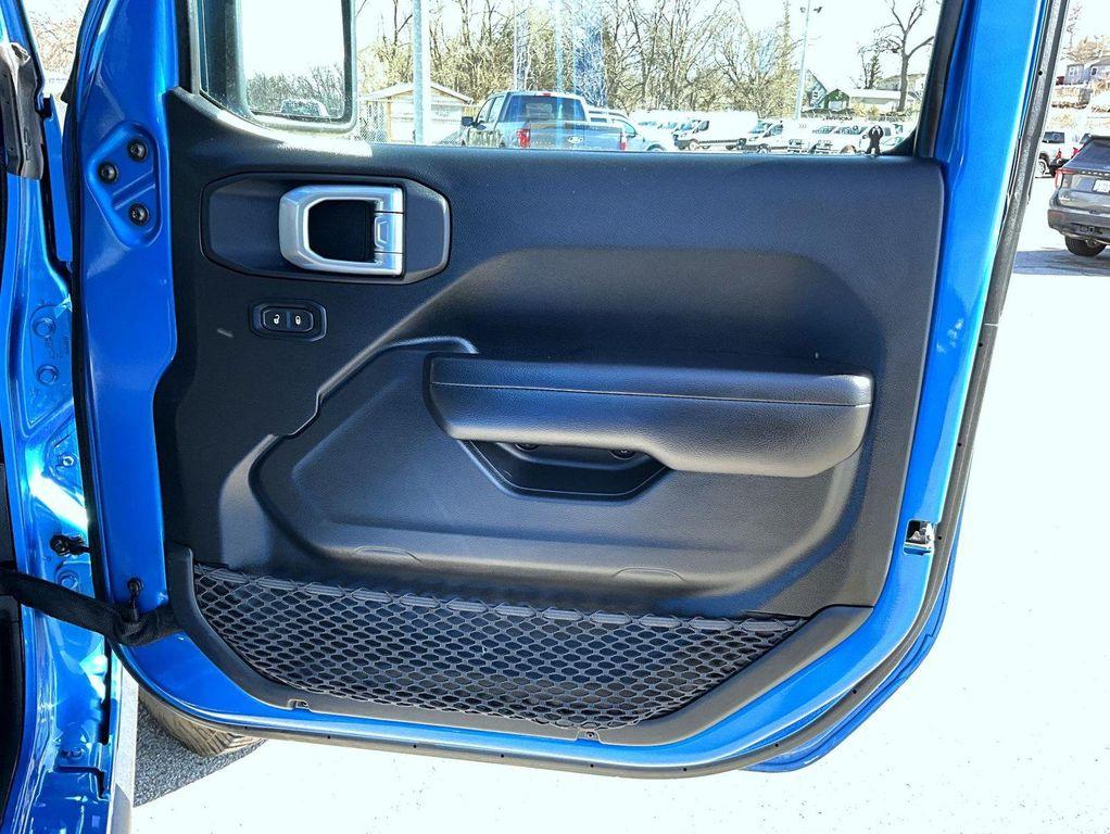 used 2021 Jeep Gladiator car, priced at $35,995