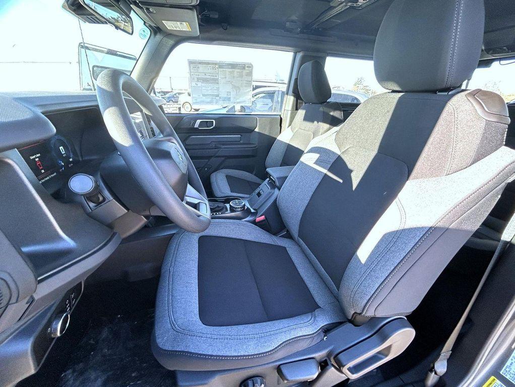 new 2025 Ford Bronco car, priced at $37,439