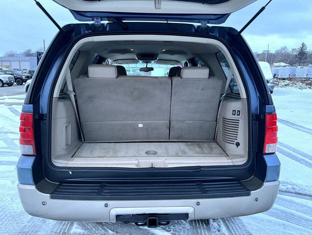 used 2004 Ford Expedition car, priced at $3,995