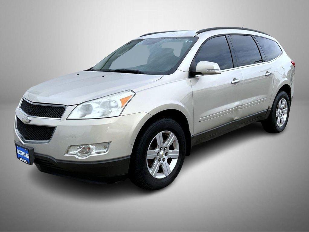 used 2011 Chevrolet Traverse car, priced at $3,995