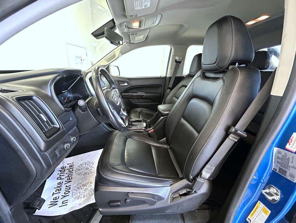 used 2022 GMC Canyon car, priced at $24,995