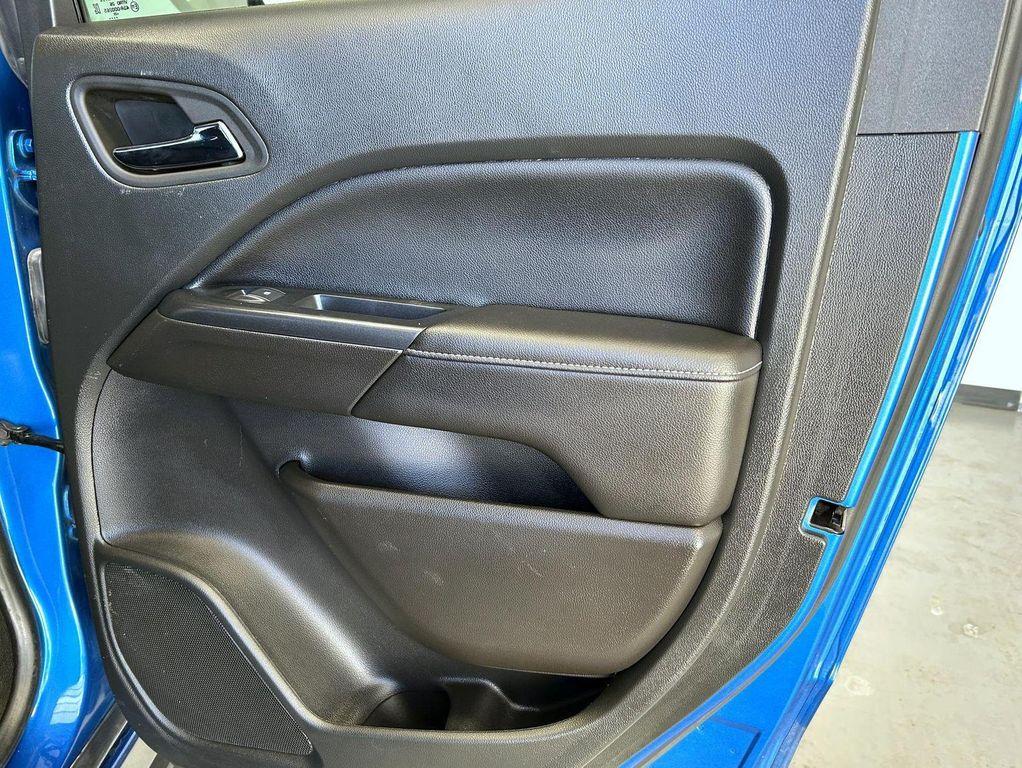 used 2022 GMC Canyon car, priced at $24,995