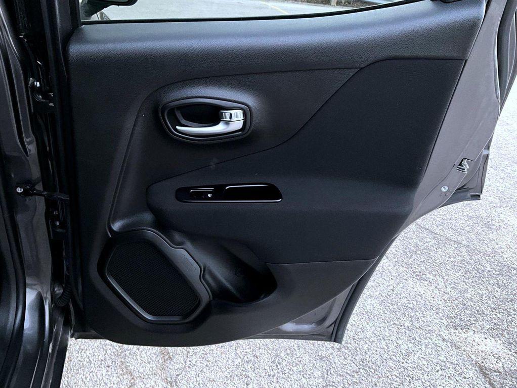 used 2021 Jeep Renegade car, priced at $18,995