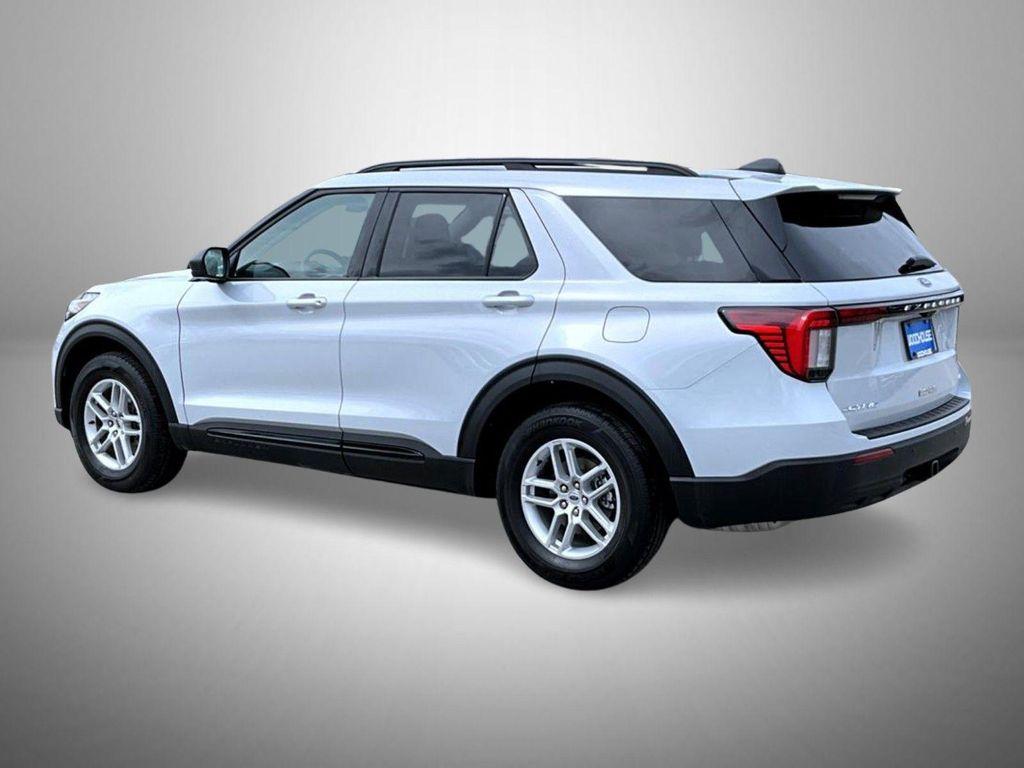 new 2026 Ford Explorer car, priced at $38,965