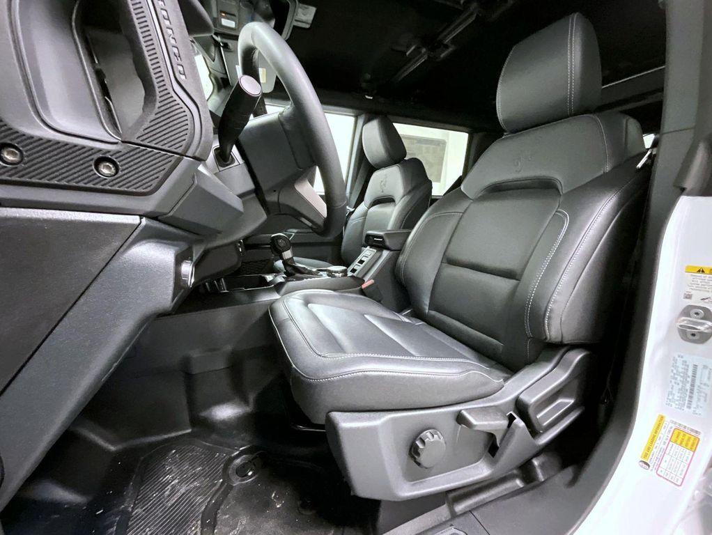 new 2025 Ford Bronco car, priced at $44,696
