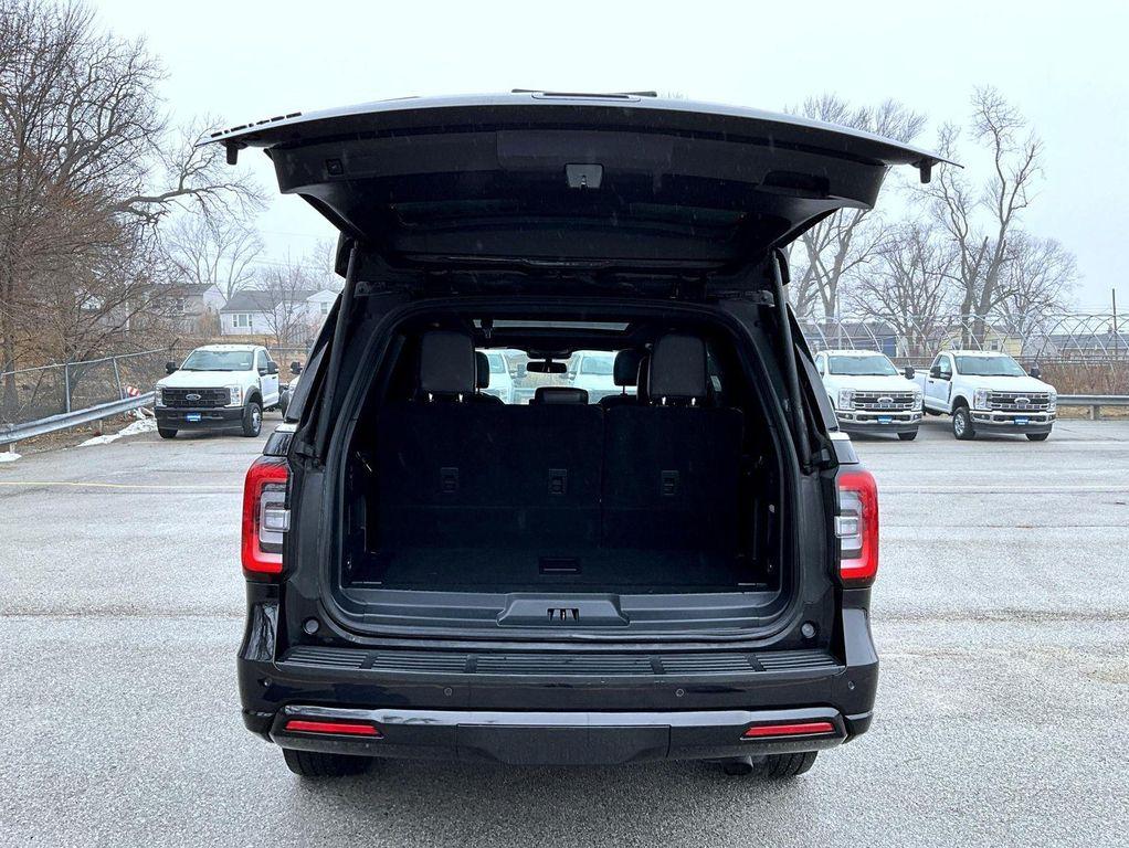 used 2023 Ford Expedition car, priced at $50,995