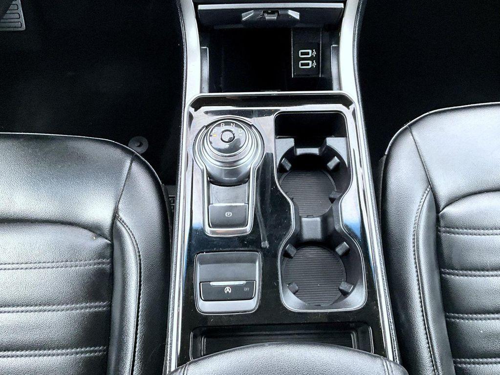 used 2019 Ford Edge car, priced at $10,284