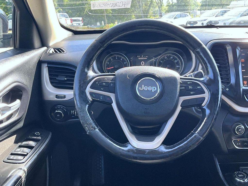 used 2014 Jeep Cherokee car, priced at $5,294