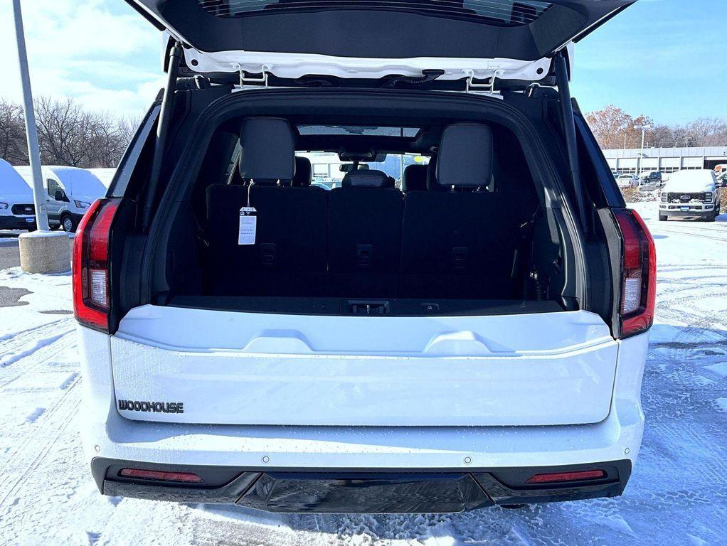 new 2025 Ford Expedition car, priced at $79,258