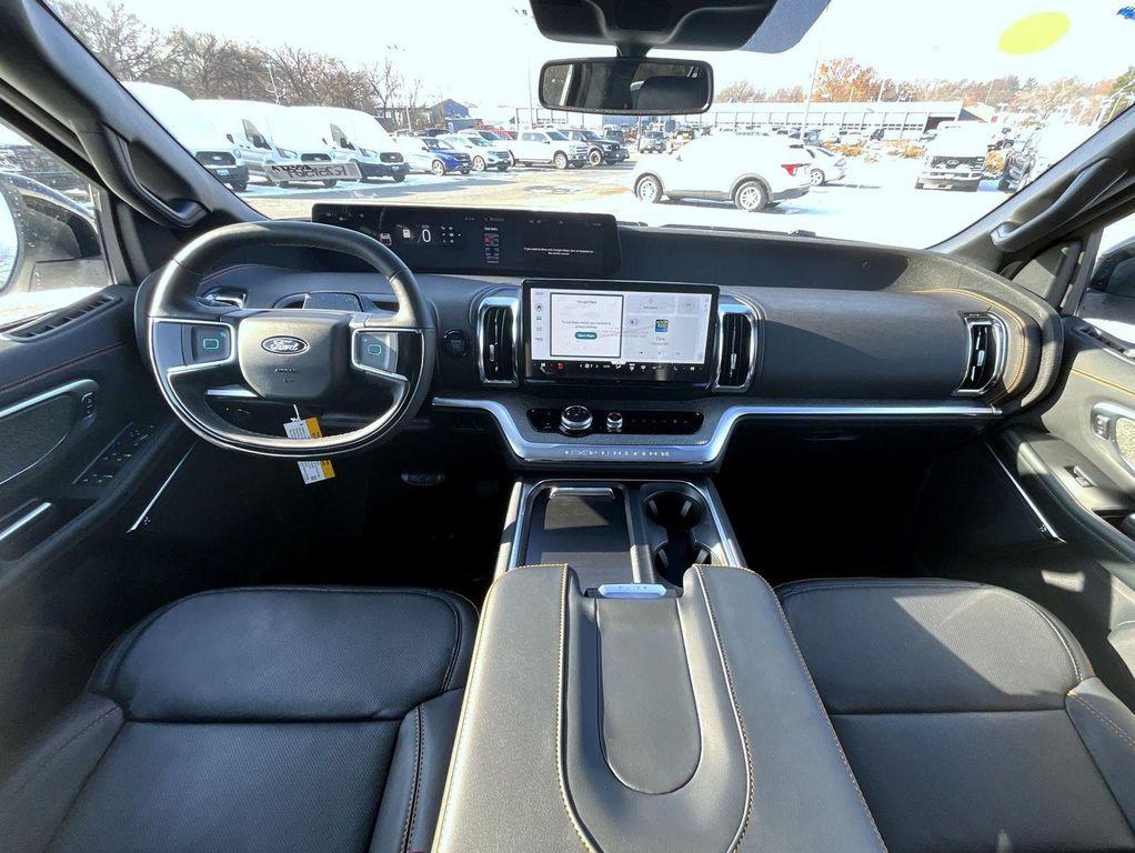 new 2025 Ford Expedition car, priced at $79,258