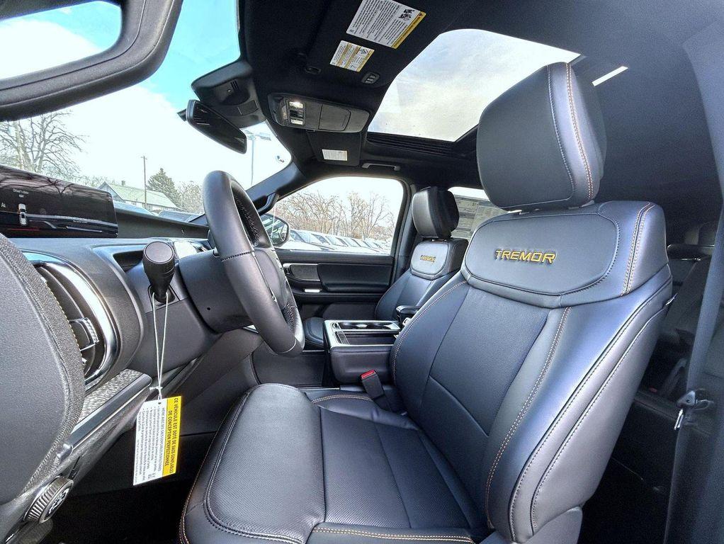 new 2026 Ford Expedition car, priced at $79,586